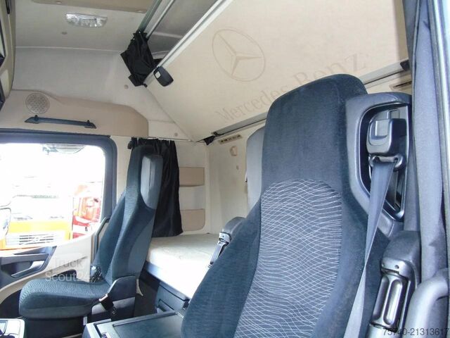 Tracteur standard Mercedes-Benz Actros