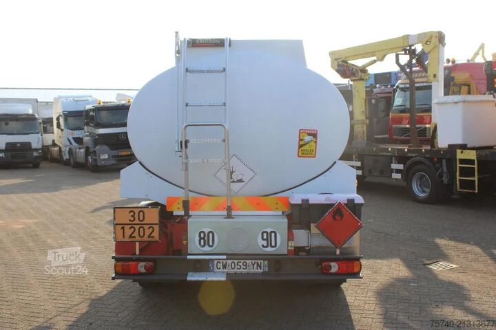 Camion-citerne Renault Midlum 250 + 2 COMP + 6180liter + euro 2 + manual