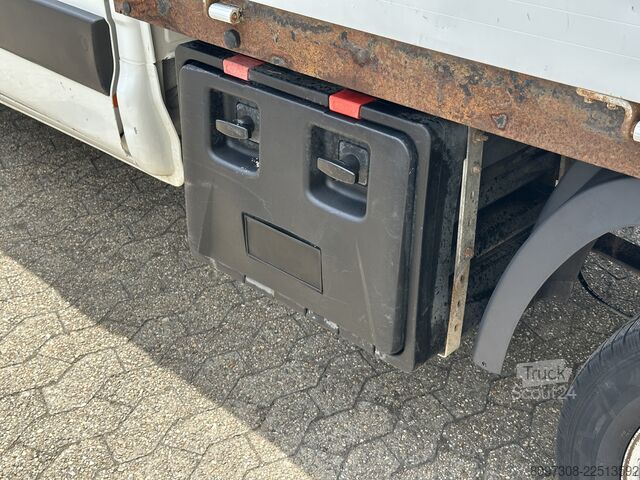 شاحنة صغيرة بيك أب Iveco Daily 29L11 Doka  TÜV   AHK   2x VORHANDEN   REGAL