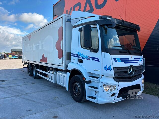 Jäähdytetyt/pakastetut kuljetukset Mercedes-Benz Antos 2532 6x2*4 MITSUBISHI TU85SA / BOX L=8539 mm