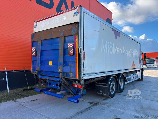 Jäähdytetyt/pakastetut kuljetukset Mercedes-Benz Antos 2532 6x2*4 MITSUBISHI TU85SA / BOX L=8539 mm