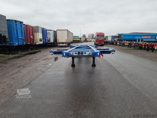 Konttikuljetukset Van Hool A2C001 - container- CHASSIS-55 foot   plus 2 X ...