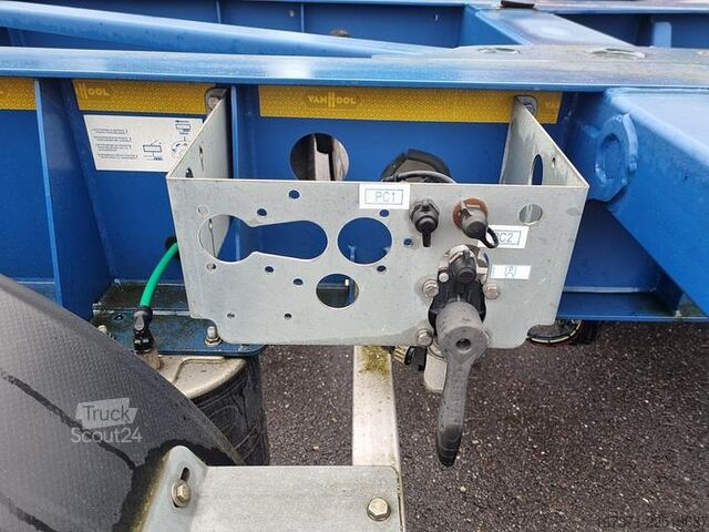 Konttikuljetukset Van Hool A2C001 - container- CHASSIS-55 foot   plus 2 X ...