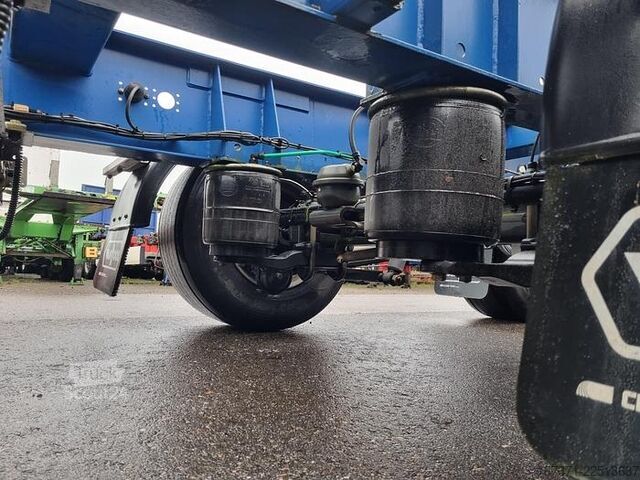 Transport kontenerowy Van Hool A2C001 - container- CHASSIS-55 foot   plus 2 X ...