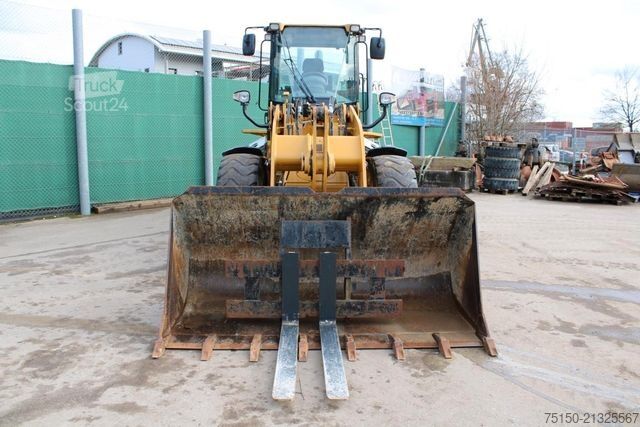 Radlader CATERPILLAR 928H - Nr.: 864