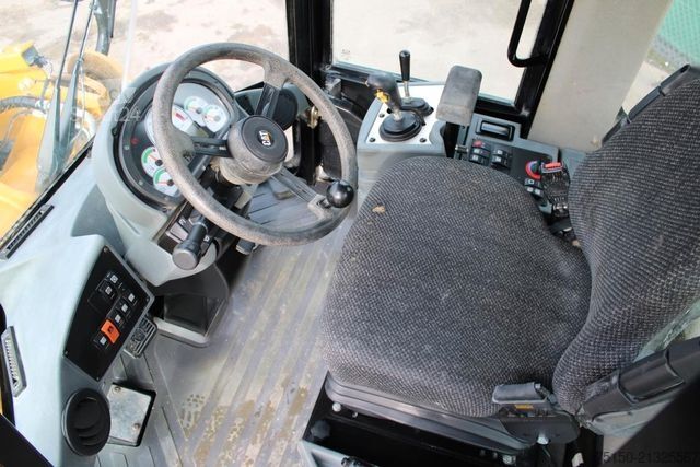 Radlader CATERPILLAR 928H - Nr.: 864