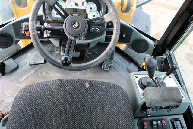 Radlader CATERPILLAR 928H - Nr.: 864