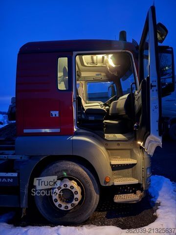 Abrollkipper MAN TGS 26.440 6x2-2 BL EEV BLATT LUFT HINTEN GELENK