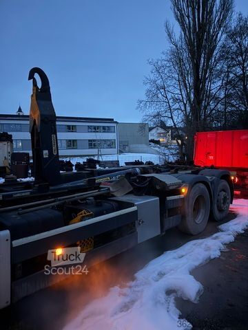 Abrollkipper MAN TGS 26.440 6x2-2 BL EEV BLATT LUFT HINTEN GELENK