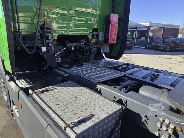 Standard nyergesvontató SCANIA R 500 Retarder Voll Luft Alu Felgen