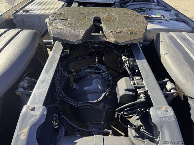 Standard nyergesvontató SCANIA R 500 Retarder Voll Luft Alu Felgen
