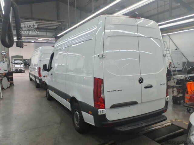 Furgão Mercedes-Benz Sprinter 317 CDI,L2H2,Automatik,Kamera,Navi