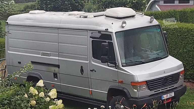 Obytné vozidlo Mercedes-Benz 615 D Vario