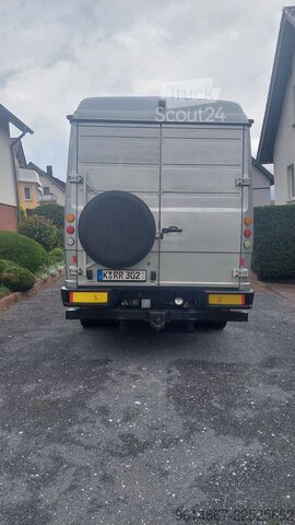 Obytné vozidlo Mercedes-Benz 615 D Vario