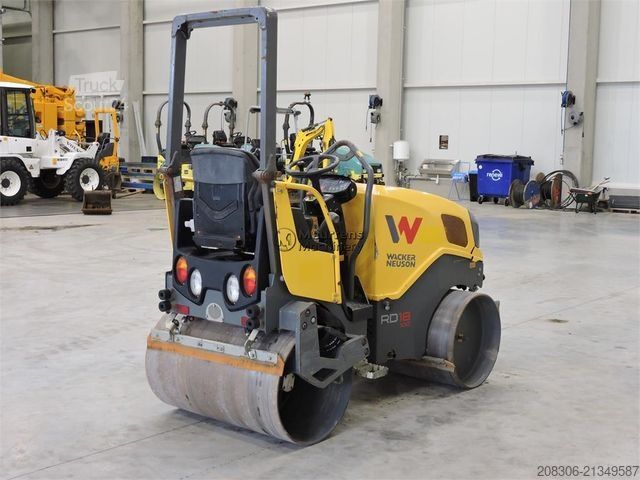 مدحلة أسطوانة واحدة WACKER Neuson RD18
