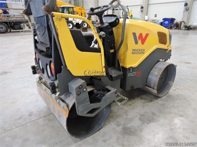 مدحلة أسطوانة واحدة WACKER Neuson RD18