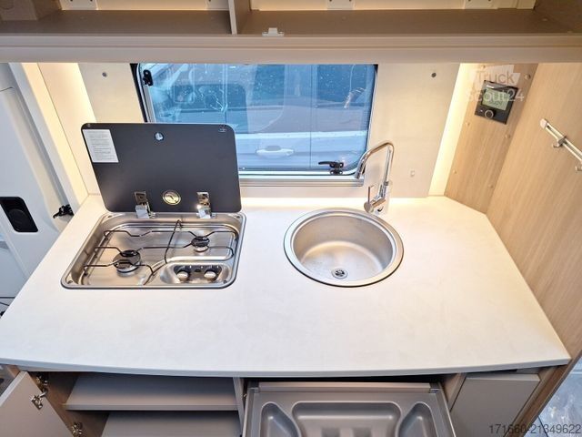 Alkoof camper CARADO pro A 464 SAT/ TV