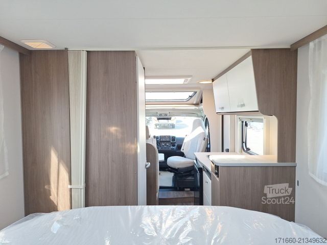 Półzintegrowany kamper CARADO V 339 Automatik