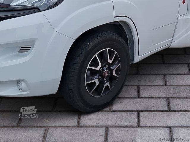 Teilintegriertes Wohnmobil BÜRSTNER Lyseo TD 690 G