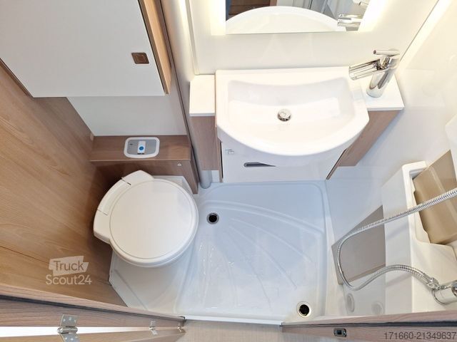 Teilintegriertes Wohnmobil BÜRSTNER Lyseo TD 690 G