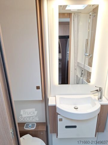 Teilintegriertes Wohnmobil BÜRSTNER Lyseo TD 690 G