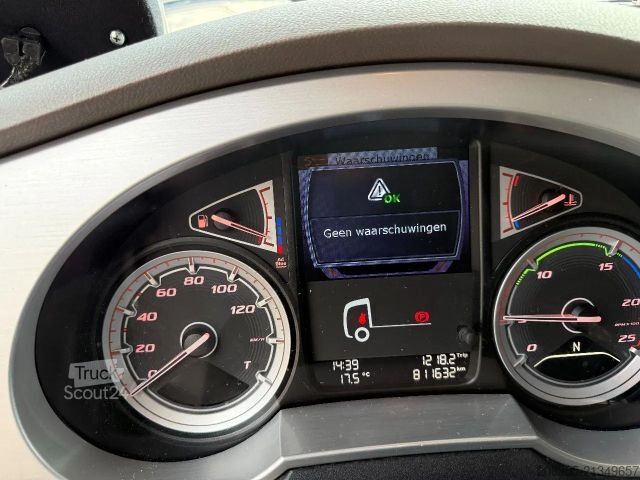 Standard tractor unit DAF XF 450 XF450 4X2 SSC / full spoilers / 2x tank /