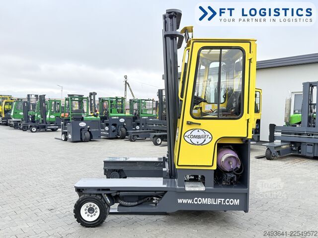 Chariot élévateur multidirectionnel Combilift C4000 GAS DUPLEX 4600 FORK POSITIONER