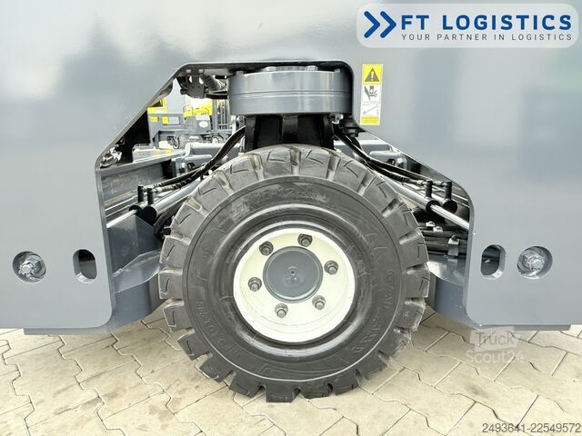 Chariot élévateur multidirectionnel Combilift C4000 GAS DUPLEX 4600 FORK POSITIONER