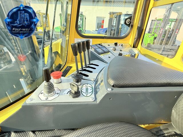 Vierwegestapler Combilift C3000XL GAS DUPLEX 4550 FORK POSITIONER