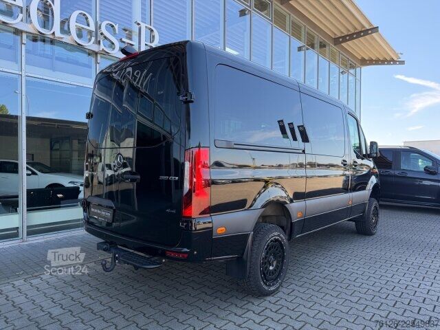 Slēgtais furgons Mercedes-Benz Sprinter 319 CDI 4x4 STANDHZG+AHZV+DISTR+LED+BC