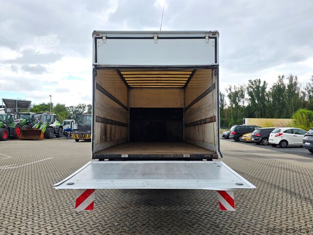 Transporter mit Koffer MERCEDES-BENZ Atego 818 | 3 Sitzen | Ladebordwand