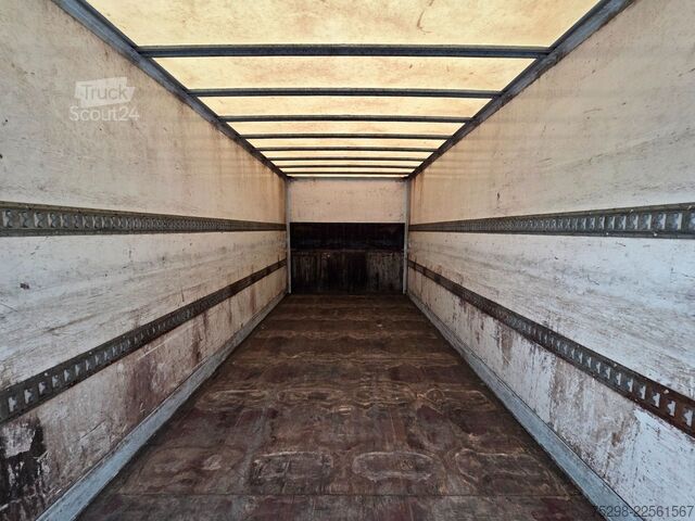 Transporter mit Koffer MERCEDES-BENZ Atego 818 | 3 Sitzen | Ladebordwand