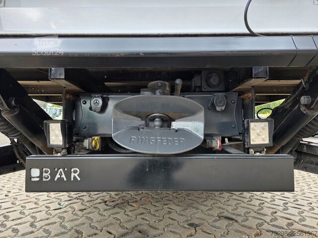 Transporter mit Koffer MERCEDES-BENZ Atego 818 | 3 Sitzen | Ladebordwand