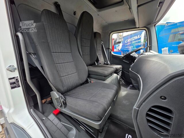 Transporter mit Koffer MERCEDES-BENZ Atego 818 | 3 Sitzen | Ladebordwand