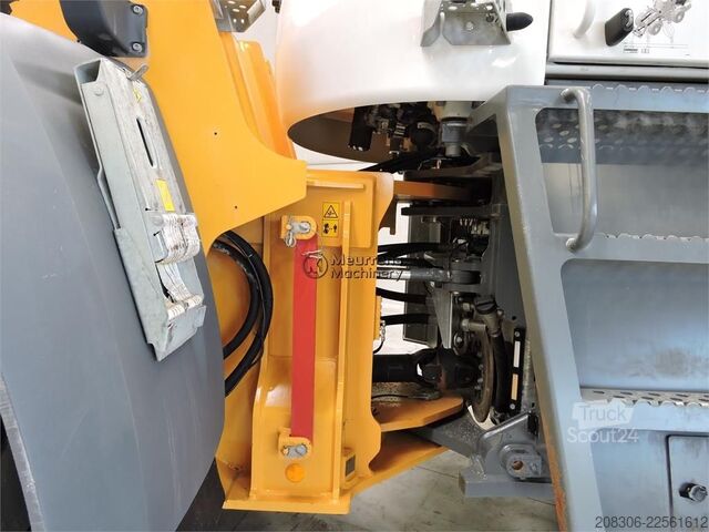 Carregadora de rodas LIEBHERR L566 Xpower