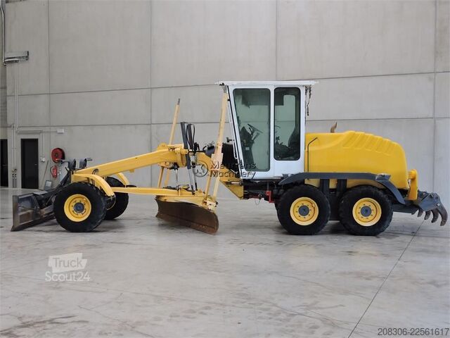 Niveleuse NEW HOLLAND F106.6A