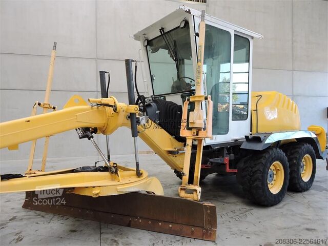 Niveleuse NEW HOLLAND F106.6A