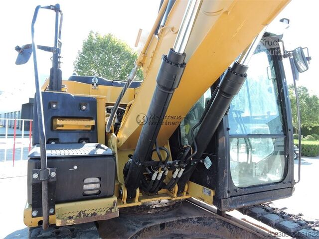 Excavatrice à chaînes CATERPILLAR 312EL