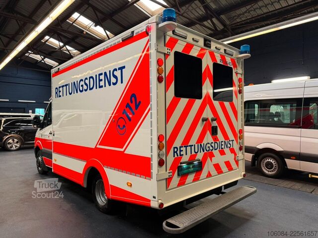 Samochód strażacki MERCEDES-BENZ Sprinter 519 Rettungswagen Ferno-Trage 1.Hand