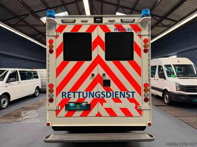 Samochód strażacki MERCEDES-BENZ Sprinter 519 Rettungswagen Ferno-Trage 1.Hand