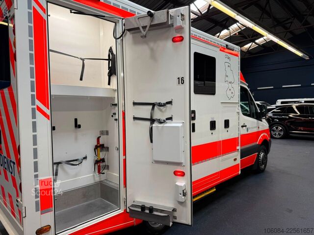 Samochód strażacki MERCEDES-BENZ Sprinter 519 Rettungswagen Ferno-Trage 1.Hand