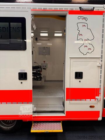 Samochód strażacki MERCEDES-BENZ Sprinter 519 Rettungswagen Ferno-Trage 1.Hand