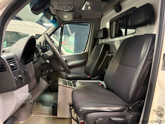 Samochód strażacki MERCEDES-BENZ Sprinter 519 Rettungswagen Ferno-Trage 1.Hand
