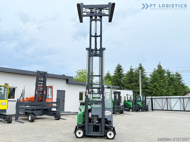 Dört yollu forklift Combilift CB3000 / TRIPLEX 4900MM / FREE LIFT