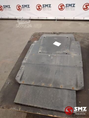 Pieza del chasis Man Occ voorste links/rechts spatbord MAN TGX 81612100