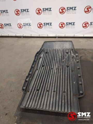 Pieza del chasis Man Occ voorste links/rechts spatbord MAN TGX 81612100