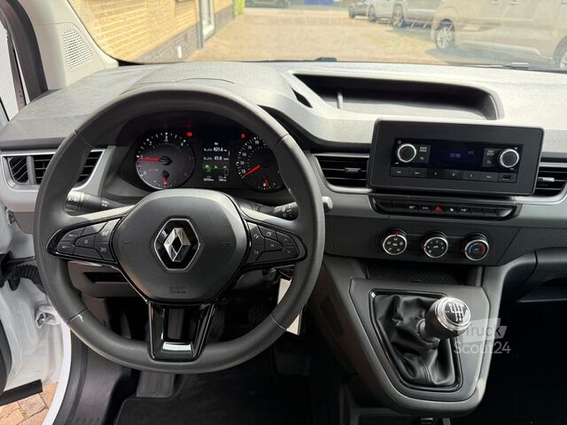 Slēgtais furgons Renault Kangoo 1.5 dCi 75pk Luxe L1 AC Cruise PDC Led 0...