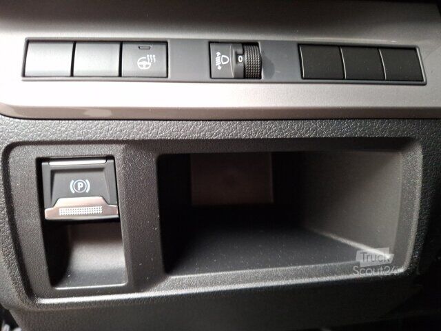 Minibus Citroën Spacetourer Plus 180 XL +180°Kamera+Navi+ACC+SHZ