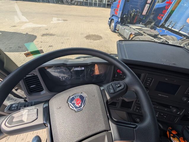 Châssis SCANIA P 340 B6x2*4NA / chassis/ steereing axle