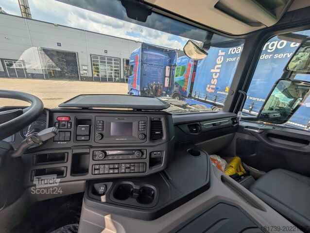 Châssis SCANIA P 340 B6x2*4NA / chassis/ steereing axle